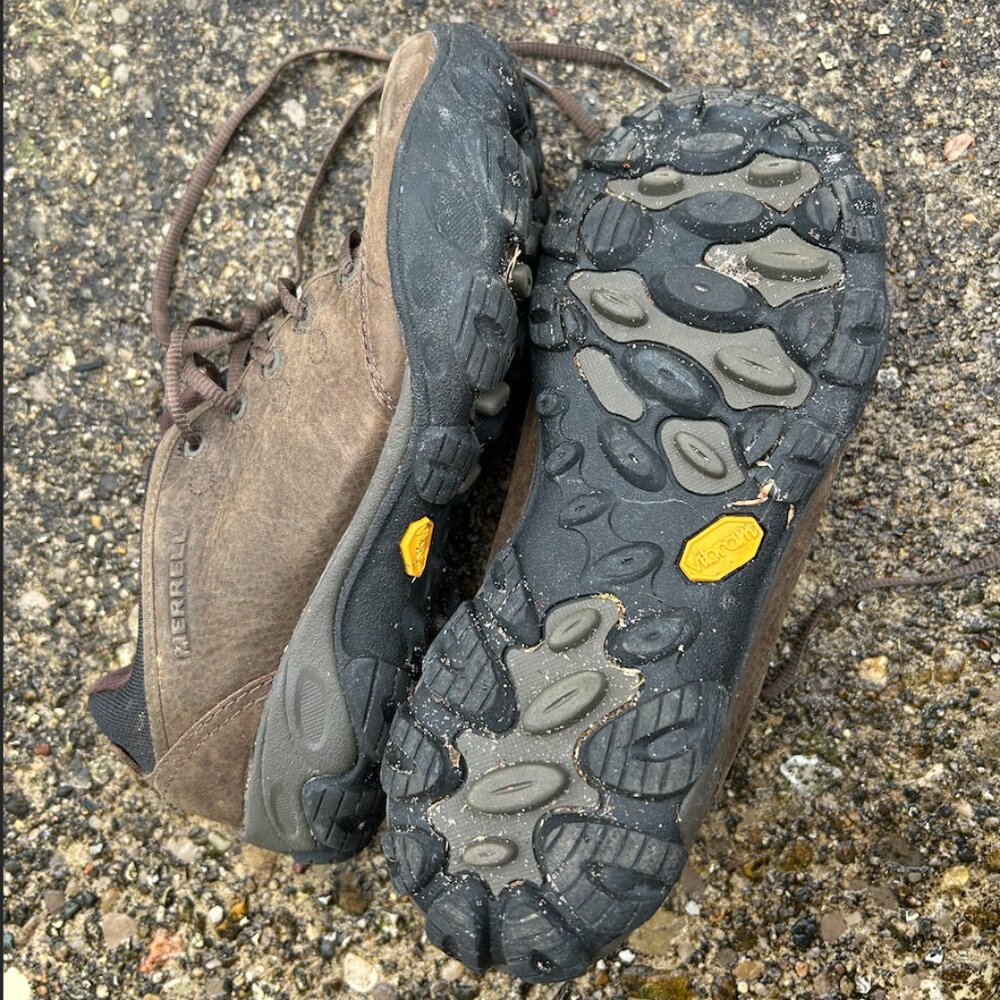 Like New Women's Merrell brown trail shoes sz 7 - Picture 2 of 5